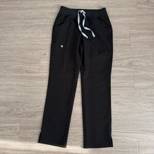 NEW Figs Kade Cargo Scrub Pant black XXS
